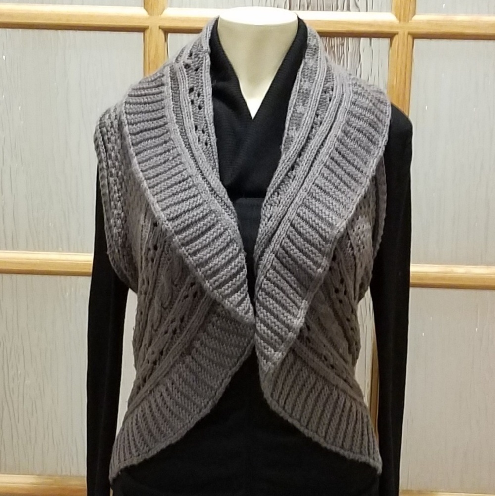 JUNIOR D'Flores Taupe Sweater Vest